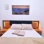 Studio Moderno Com Vista Mar
